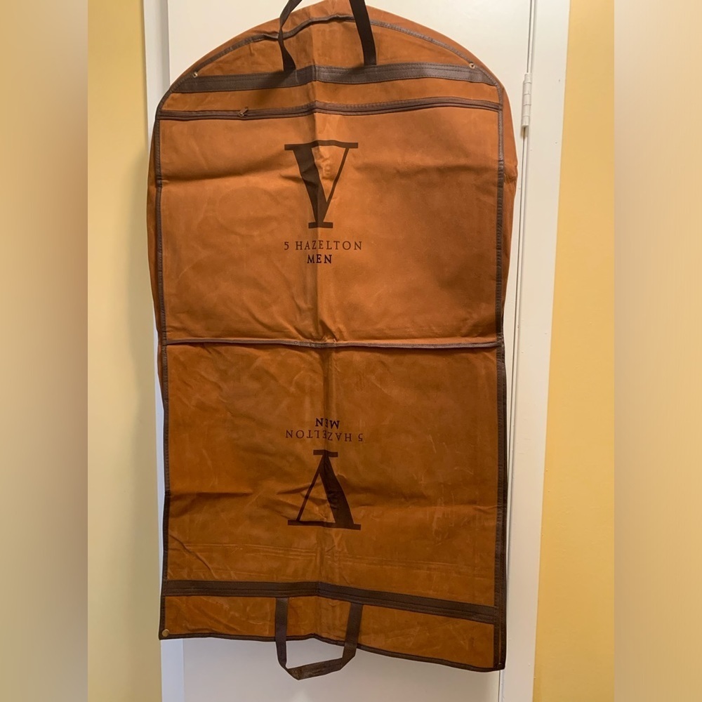 5 Hazelton Men Garment Bag. NWOT